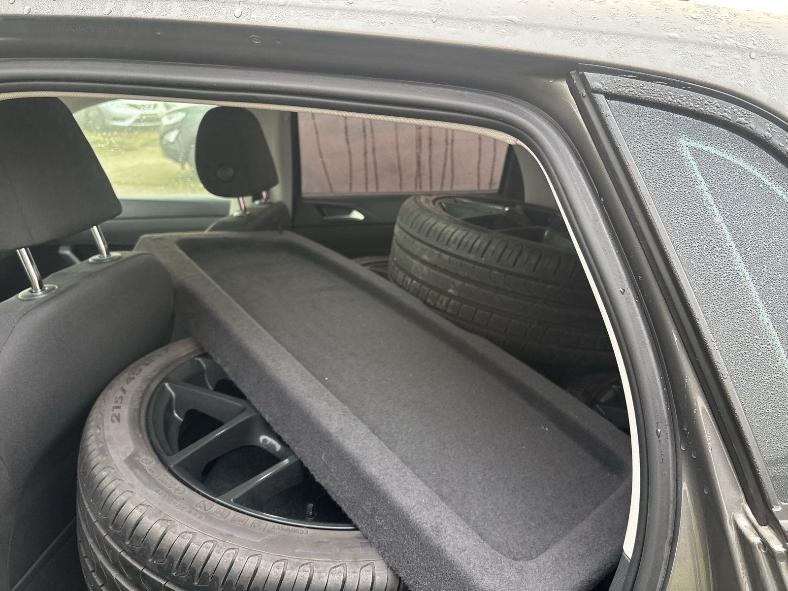 Fahrzeugabbildung Volkswagen Polo VI 1.0 TSI 95PS - Comfortline