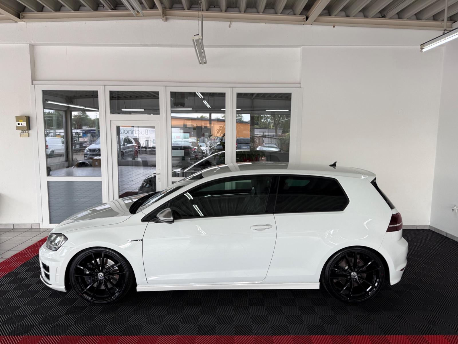 Volkswagen Golf 7R 2.0 TSI 300 ch DSG 4Motion / Cuir / Jantes Pretoria 19" / Caméra de recul / Sièges chauffants