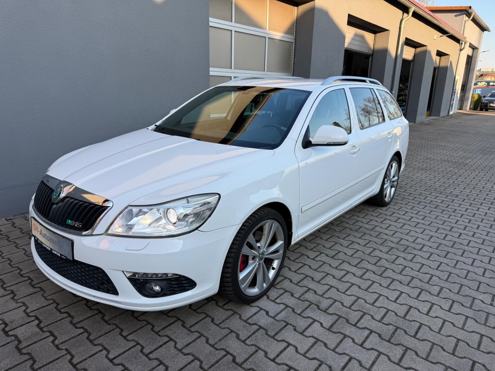 Skoda Octavia Combi RS, Xenon...