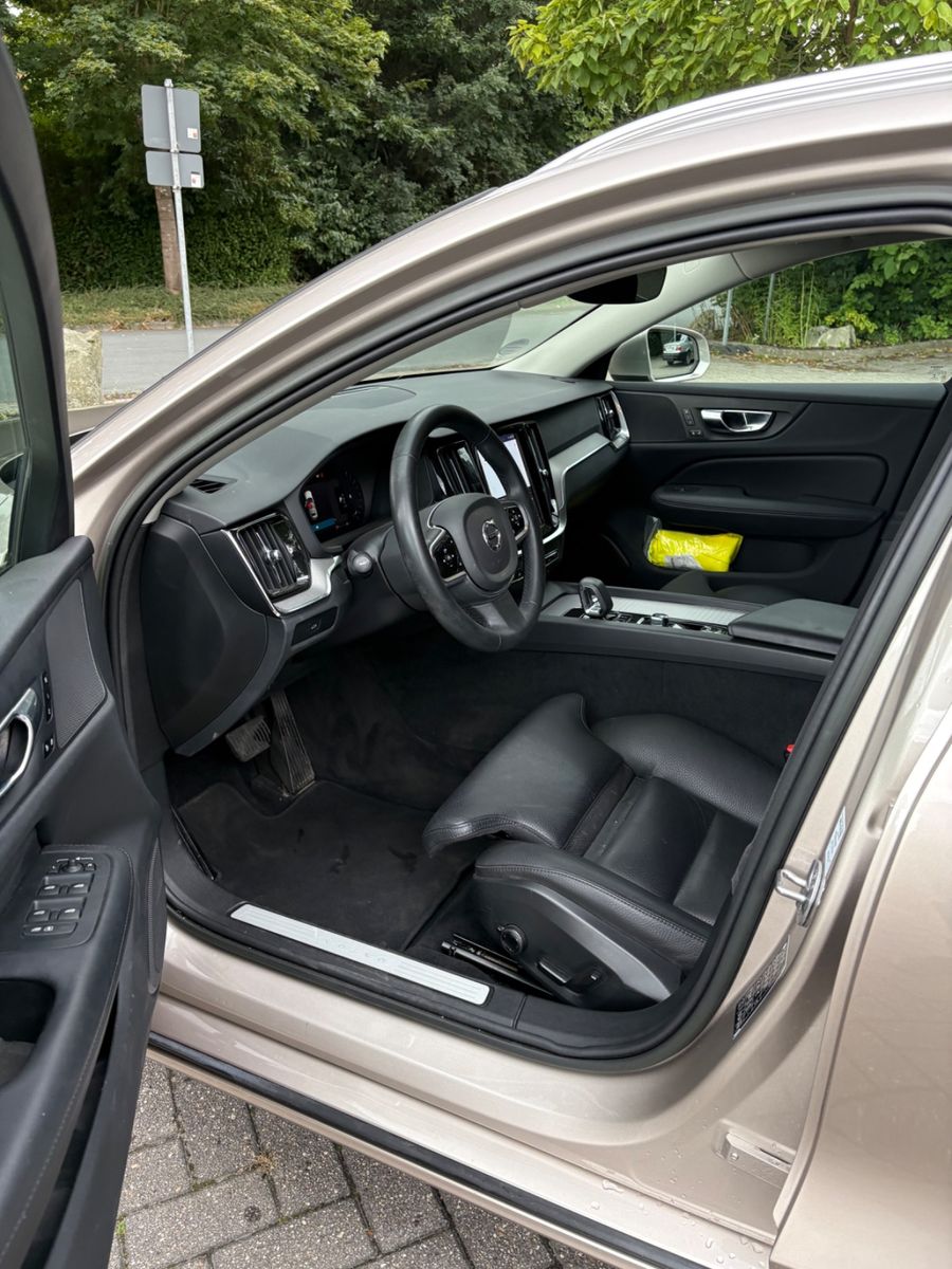 Foto 5 von VOLVO V60