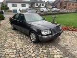 Mercedes-Benz 220 Top Zustand - gebrauchte Mercedes-Benz 220 aus dem Jahr 1994