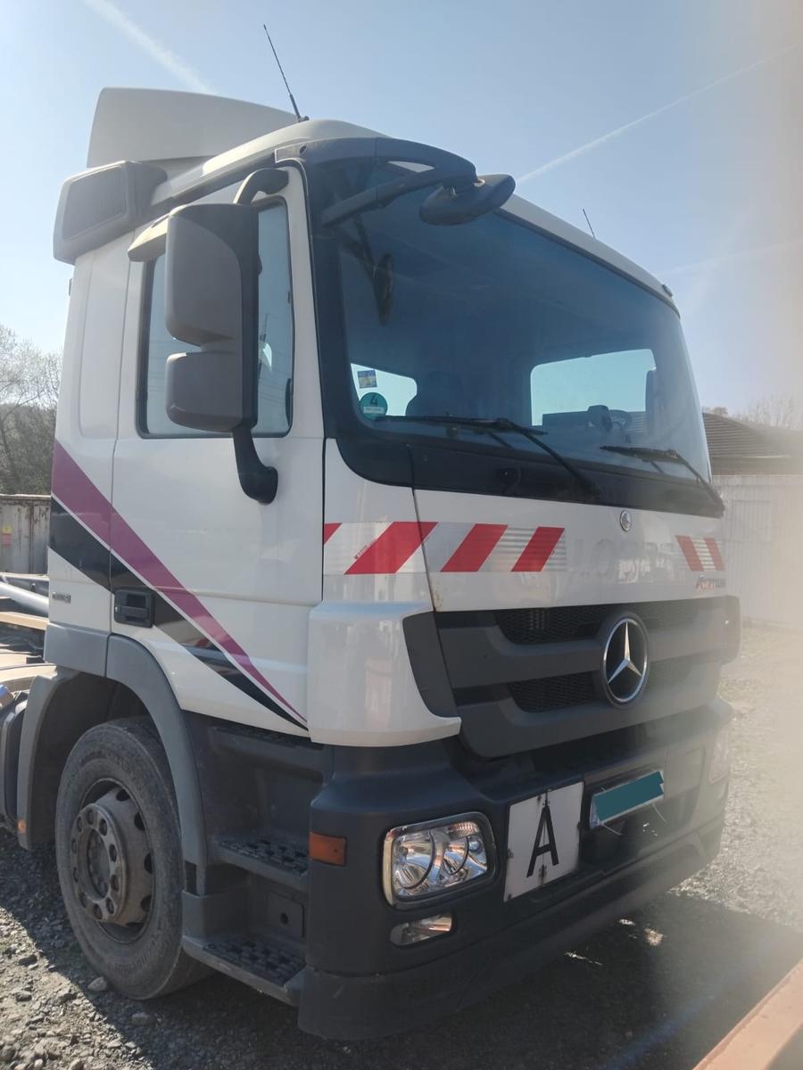 Mercedes-Benz 2544 MPIII ** Hiab / Retarder / Klima **