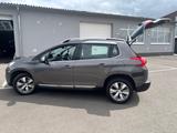Peugeot 2008 Allure - Peugeot 2008 mit Benzin-Antrieb