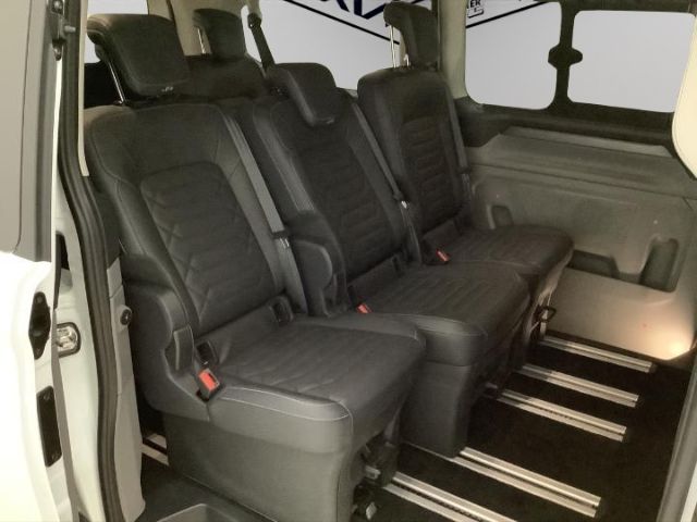 Fahrzeugabbildung Ford Tourneo Custom 320 L1 Titanium FWD totWinkelASS