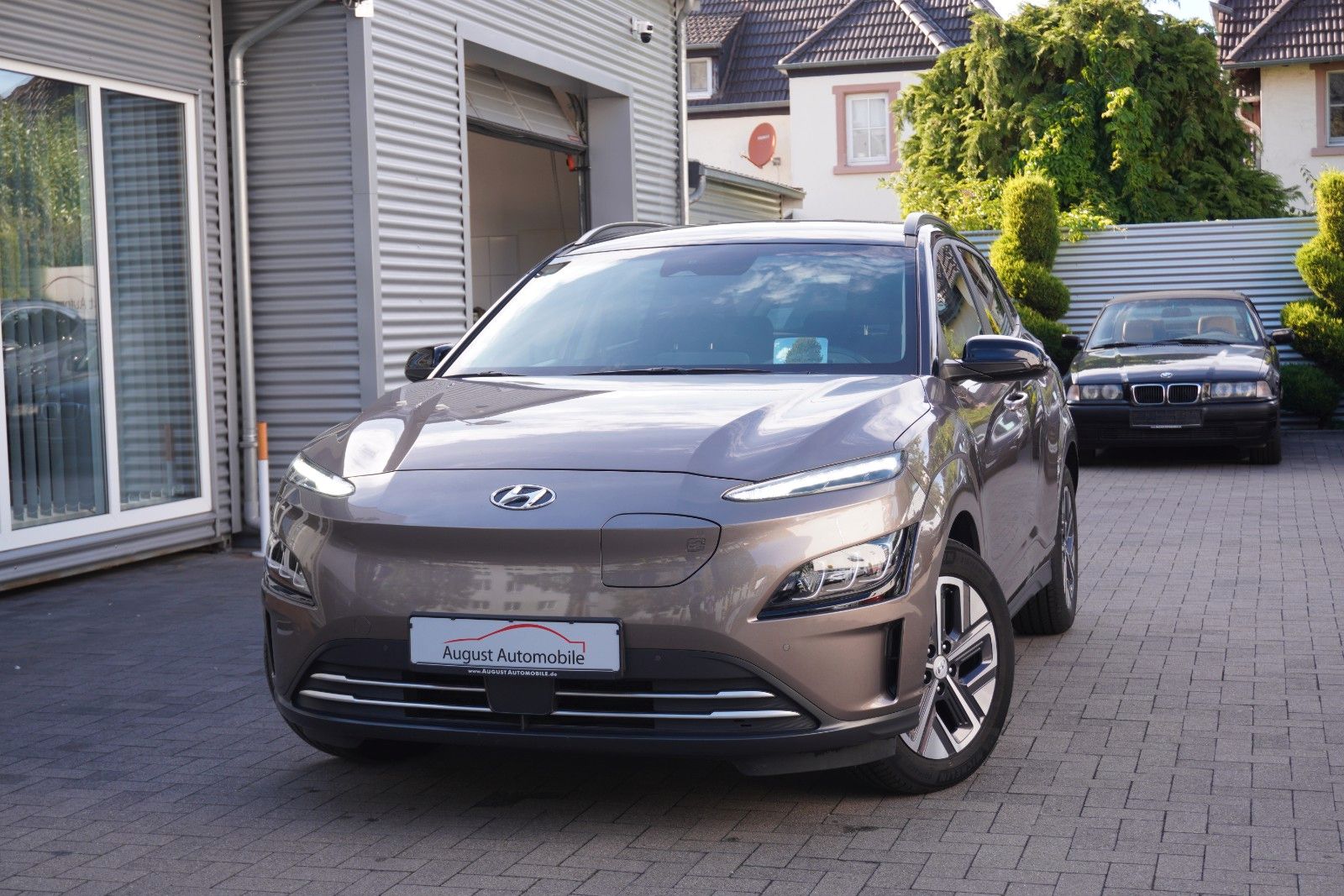 Hyundai KONA Trend WPump 3Phasen AssPak NaviPak HUD LED