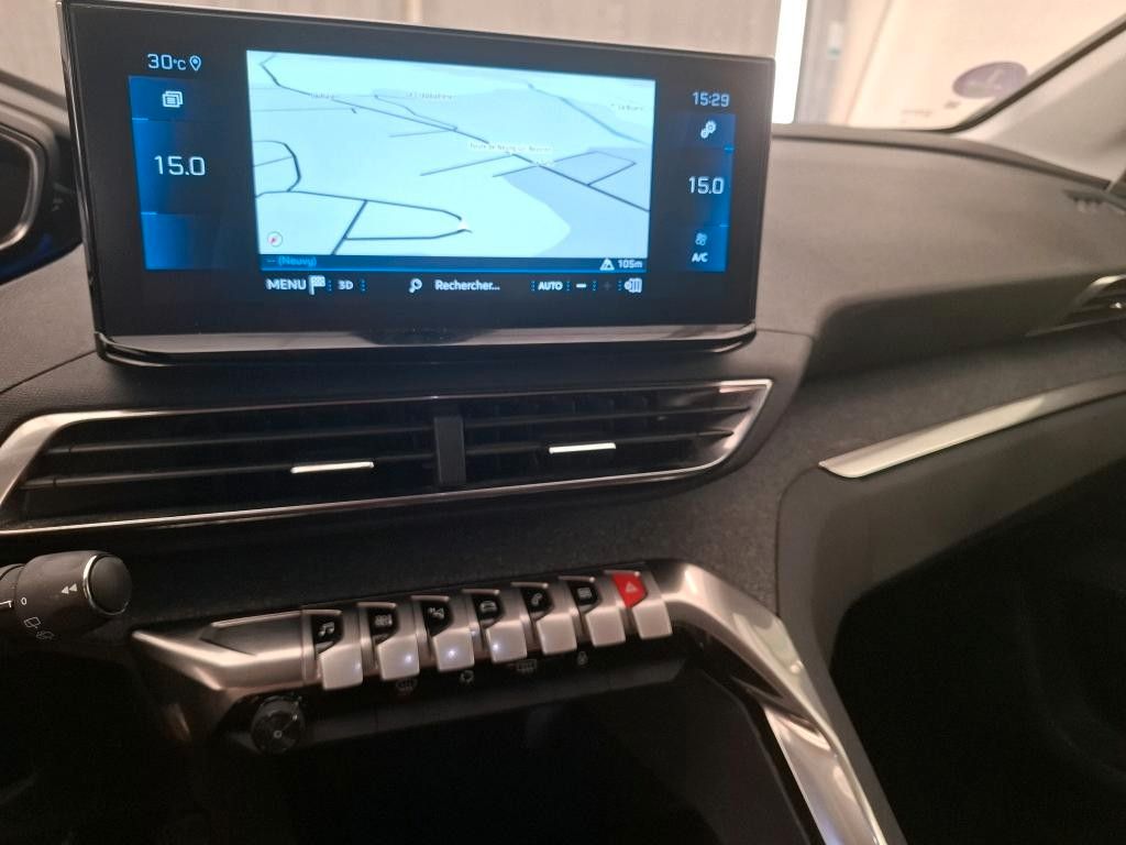 Fahrzeugabbildung Peugeot 3008 Allure Pack 1.2T LED/NAVI/PDC/R'CAM/DAB