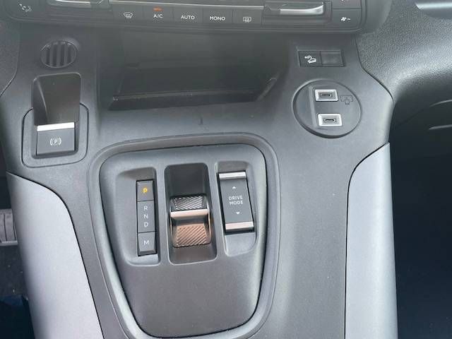 Fahrzeugabbildung Opel Combo Life GS 1.5D Automatik/ Klima AT, SHZ, Nav