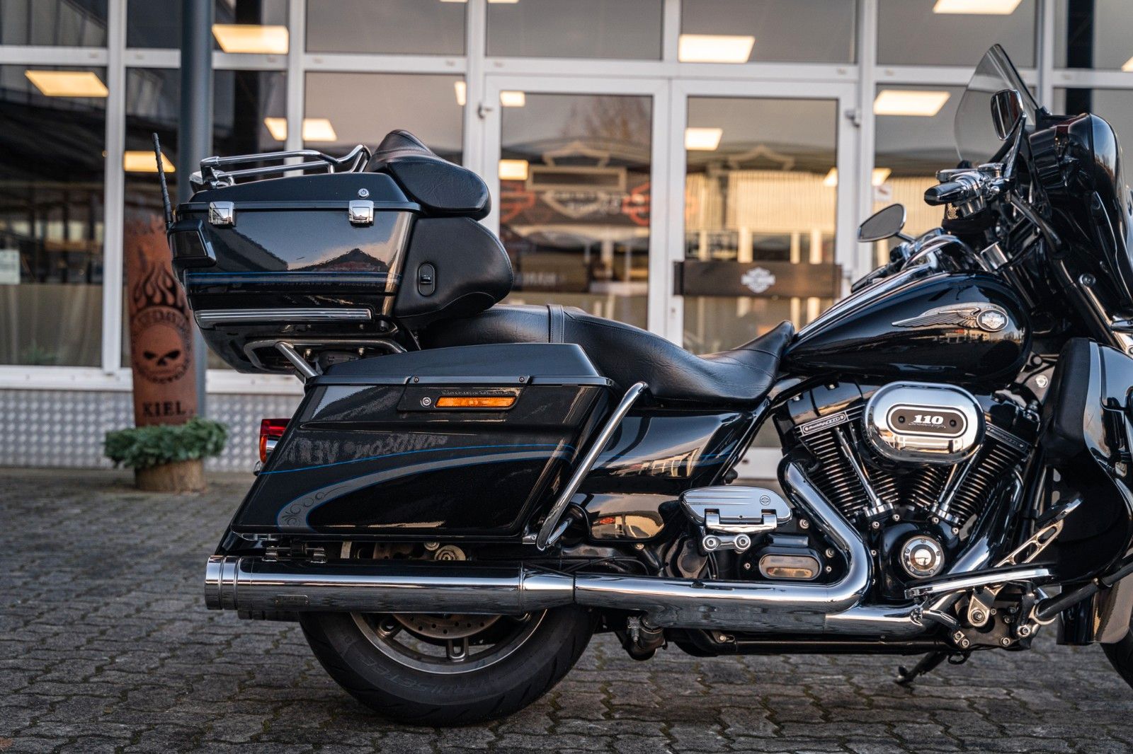 Fahrzeugabbildung Harley-Davidson CVO Ultra Classic Electra Glide 110ANV FLHTCUSE8