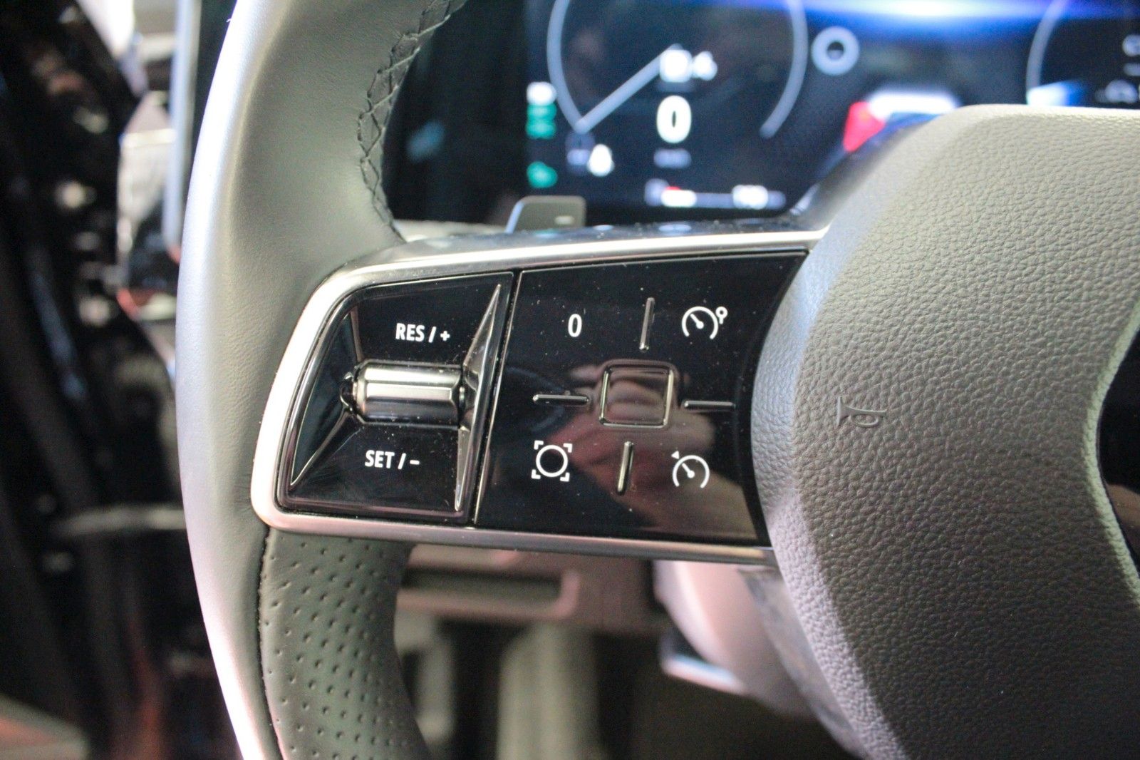 Fahrzeugabbildung Renault Austral Mild Hybrid 160 Techno Automatik*15122*