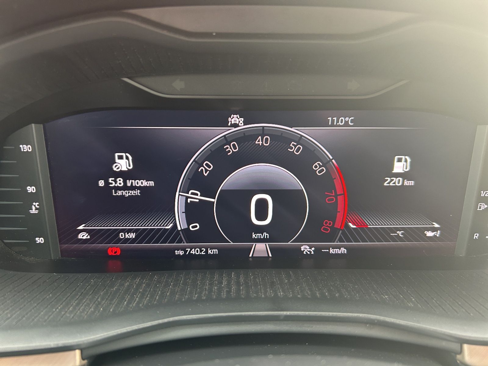 Fahrzeugabbildung SKODA Kamiq Style TSI LED ACC SH Ambiente Klima