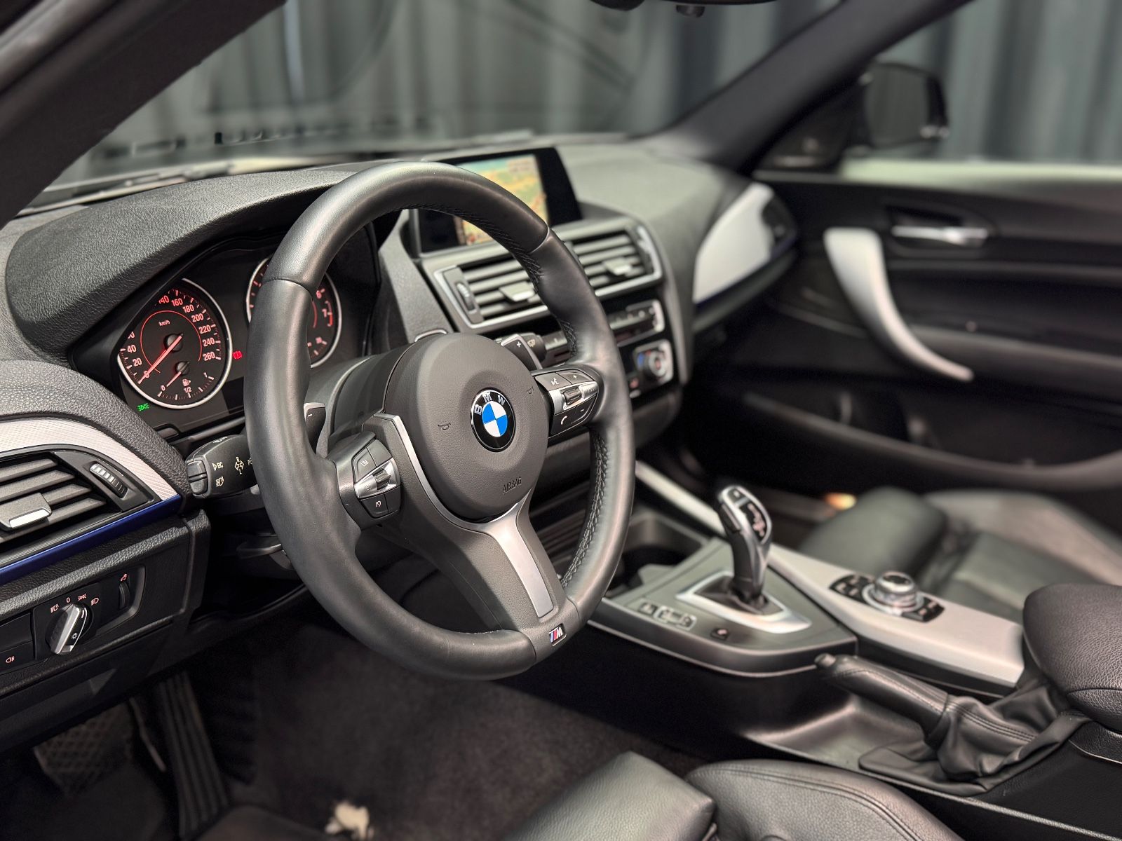 Fahrzeugabbildung BMW M240i Coupe xDrive|M-PERFORMANCE|1.HAND|