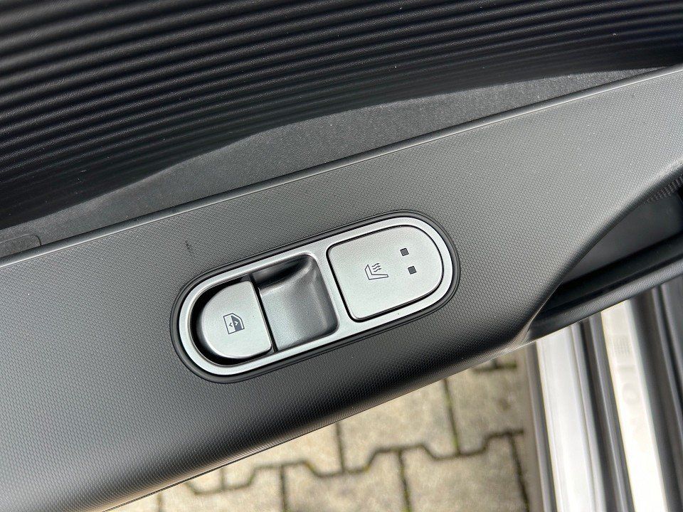 Fahrzeugabbildung Hyundai IONIQ 6 77kWh TECHNIQ 613KM-REICHW LED+NAV+HEADU