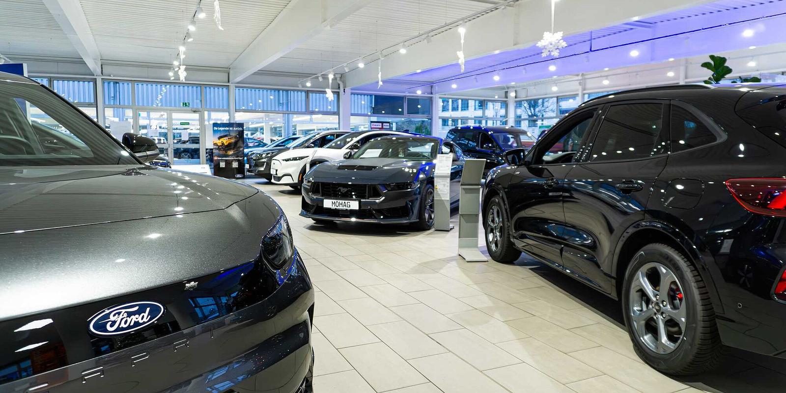 showroom-image-top