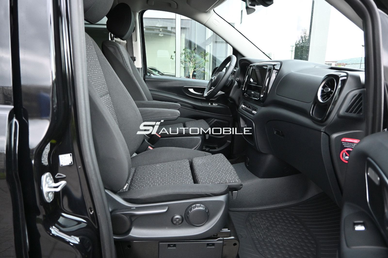 Fahrzeugabbildung Mercedes-Benz Vito 116 CDI PRO Lang Tourer °ACC°AHK°STANDHEIZ°