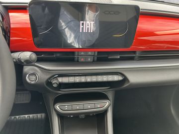 Fiat 600 +LED+SHZ+PDC+LM+SpurH+CARPLAY+ANDROID