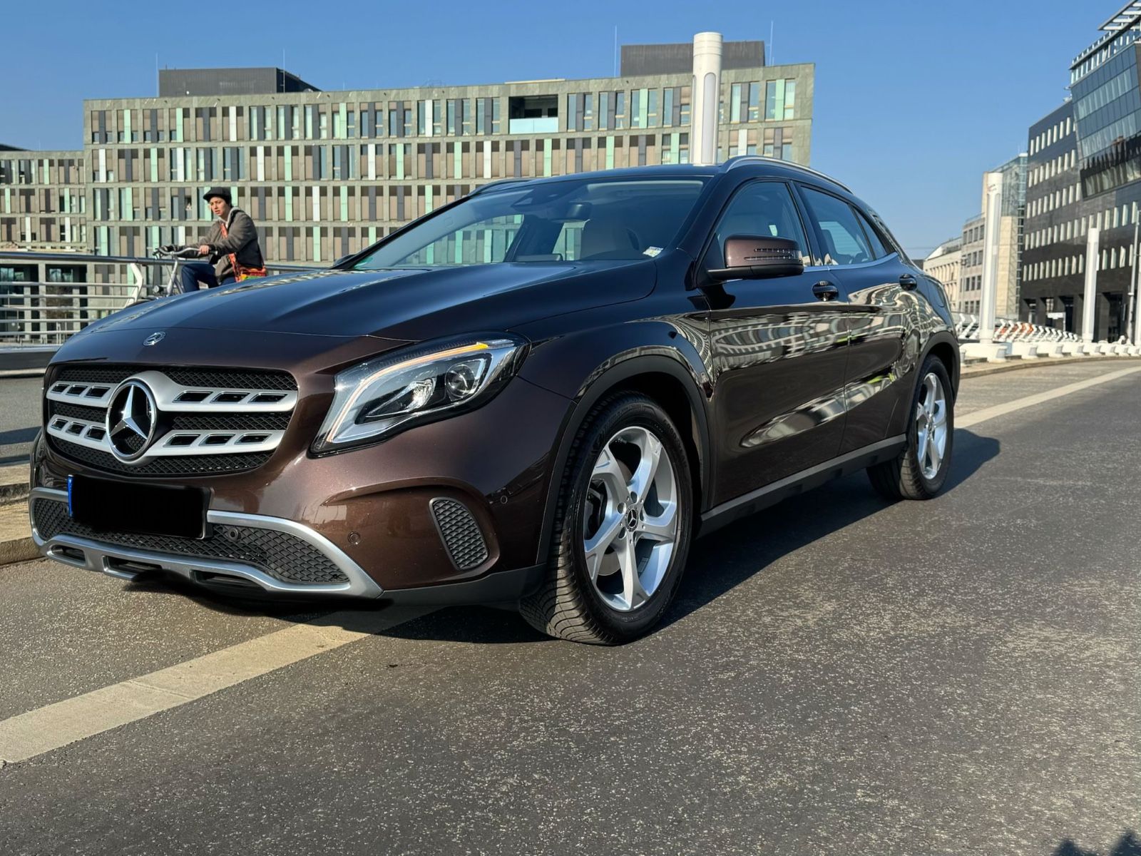 MERCEDES-BENZ GLA 250 Urban