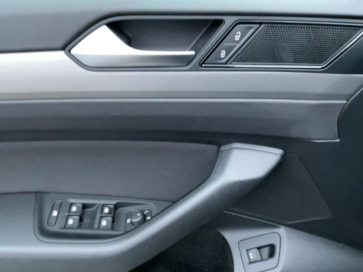 Volkswagen Passat Variant - Bild 16