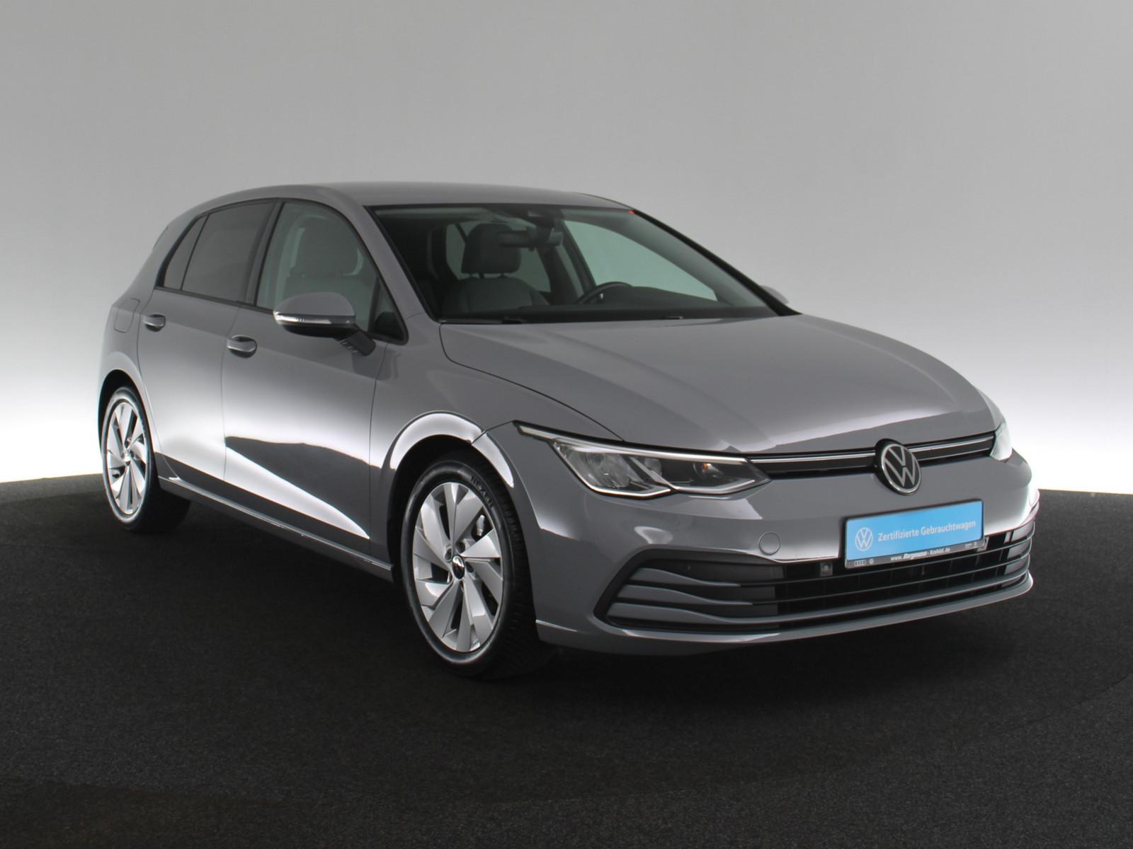 Volkswagen Golf VIII 1.0 TSI Life LED NAVI SHZ PDC MEMORY