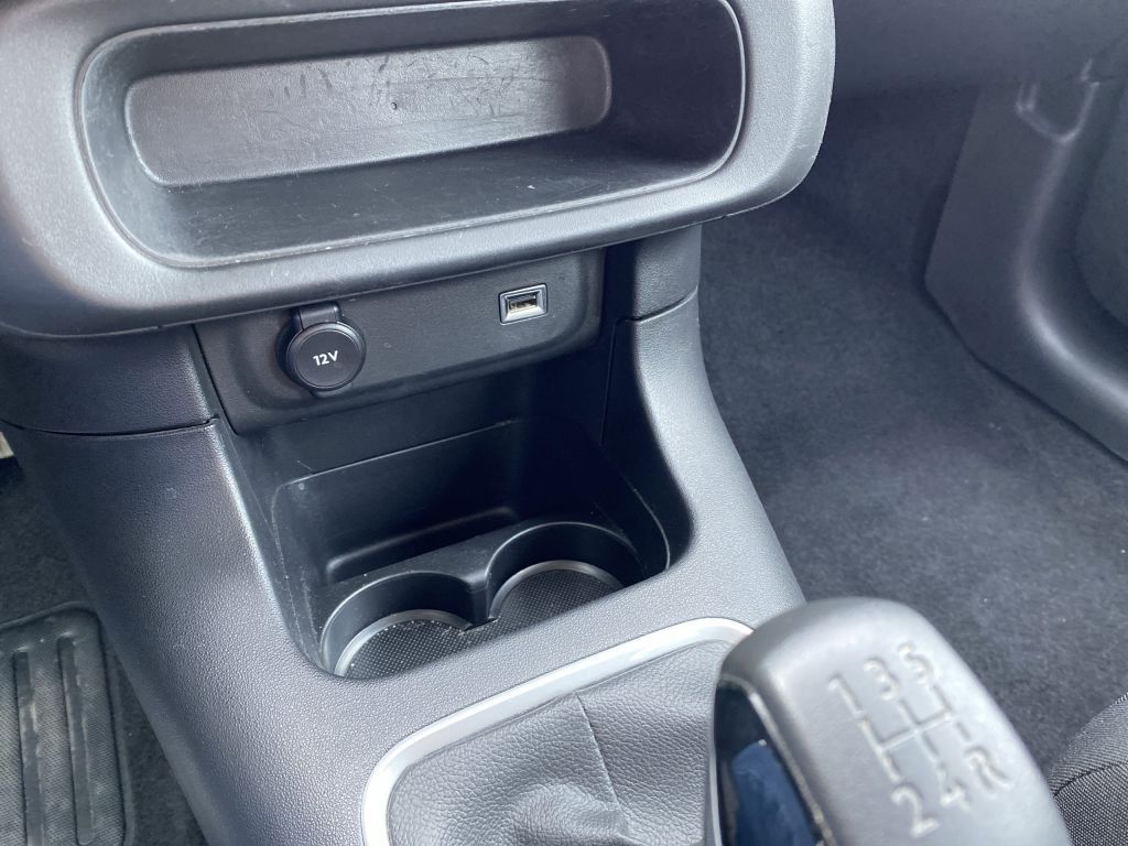 Fahrzeugabbildung Citroën C3 PT 83 S&S C-SERIES *PDC hinten*Klimaautom*
