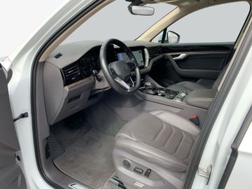 Volkswagen Touareg - 9