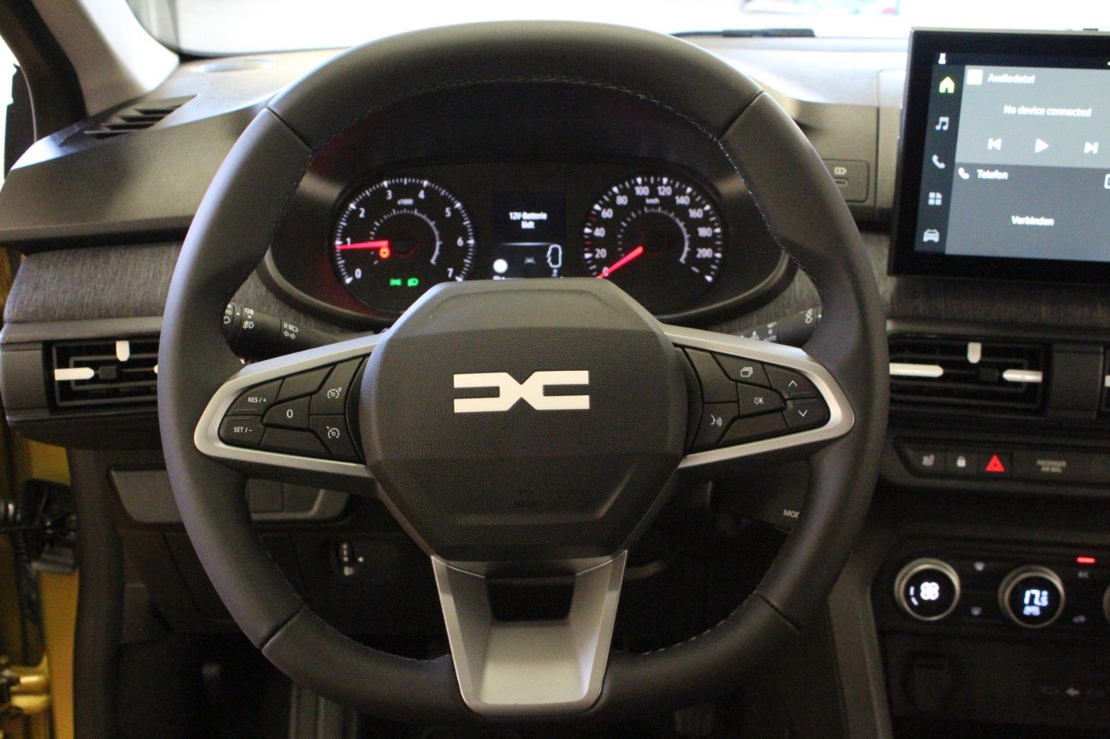 Fahrzeugabbildung Dacia Sandero TCe 100 Expression*Winterpaket* *MJ 2026