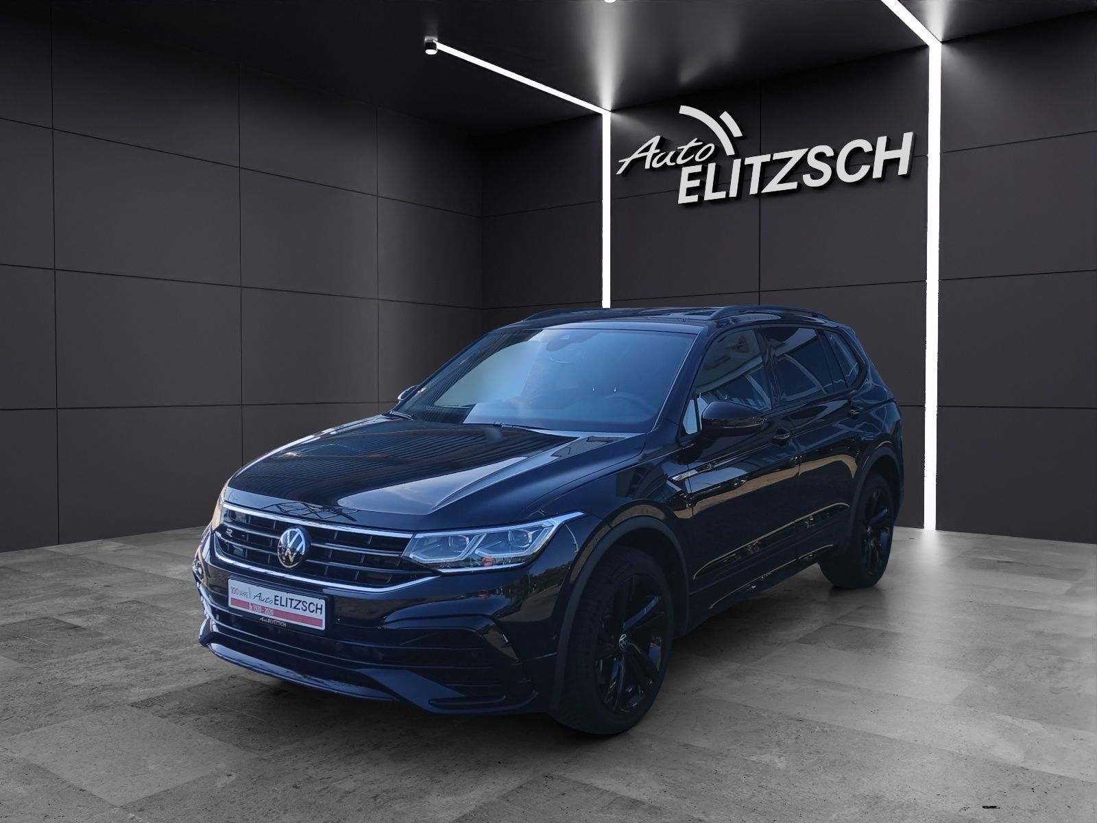 Fahrzeugabbildung Volkswagen Tiguan Allspace TSI R-Line DSG 4M Matrix Navi AI
