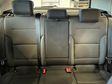 MYAUTOCENTER – Gebraucht- und Jahreswagen mit Werkstattservice in Pfaffenhofen Volkswagen Golf VII Lim. Comfortline BMTStart-Stopp*Klima*