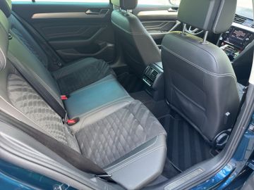 VW Passat Variant 2.0TDI Elegance DSG+Alcantara+LED, Bild 28