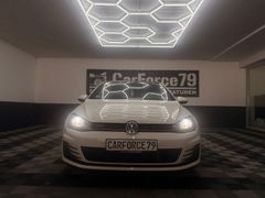 VW GOLF GTI ISOFIX KLIMA PANORAMA LED SITZHZG