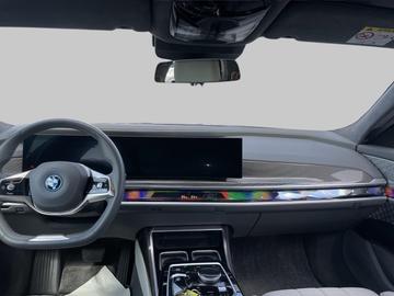 2022 BMW I7 — фото 7
