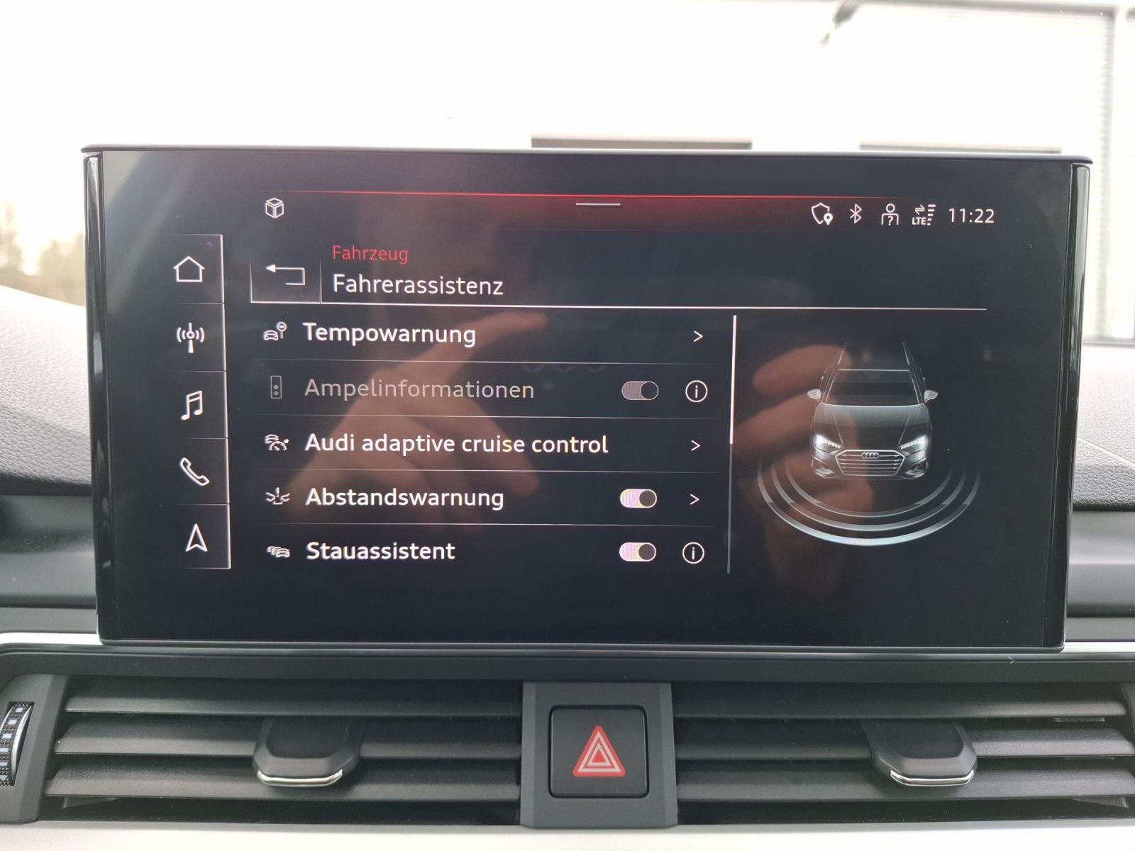 Fahrzeugabbildung Audi A4 Avant 40 TDI advanced S-tronic Navi AVC ACC P