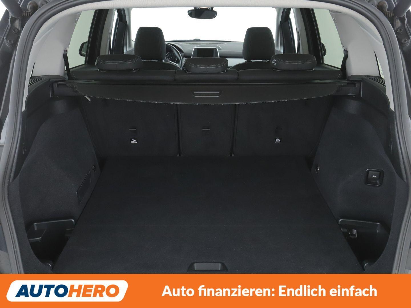 BMW 220i Gran Tourer Advantage Aut.*NAVI*LED*PDC*
