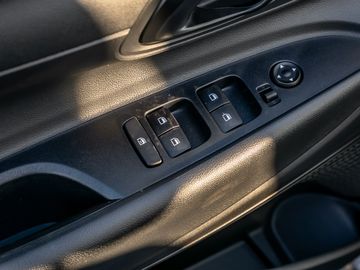 Hyundai Bayon 1.0 Select FL 2WD Navi CarPlay Kamera DAB