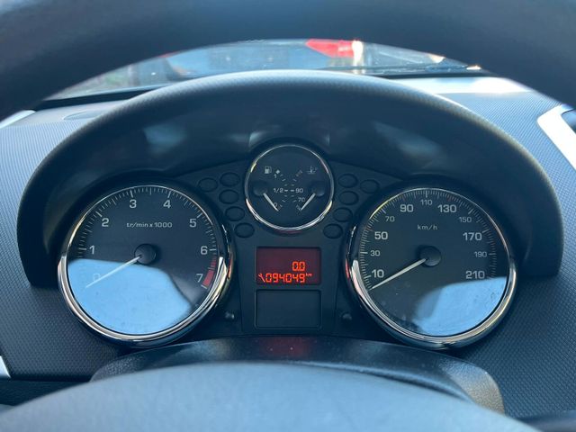 Peugeot 207 CC Cabrio-Coupe Filou Bild 14