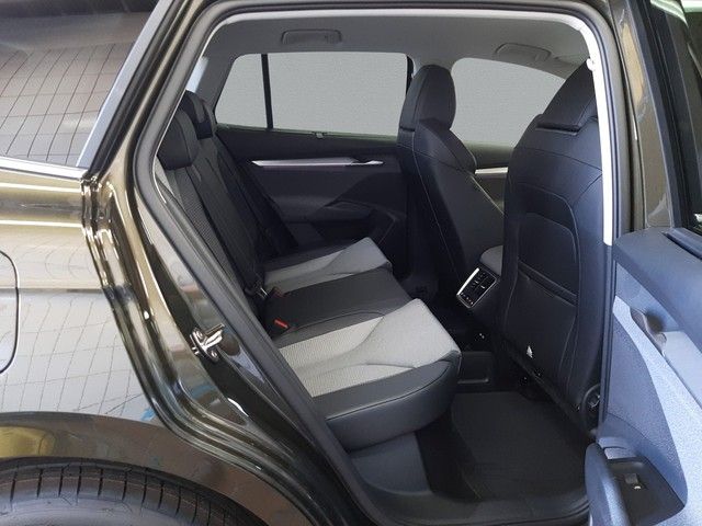 Fahrzeugabbildung Skoda Enyaq 60 Loft AHK Matrix Navi eleHeck Kamera