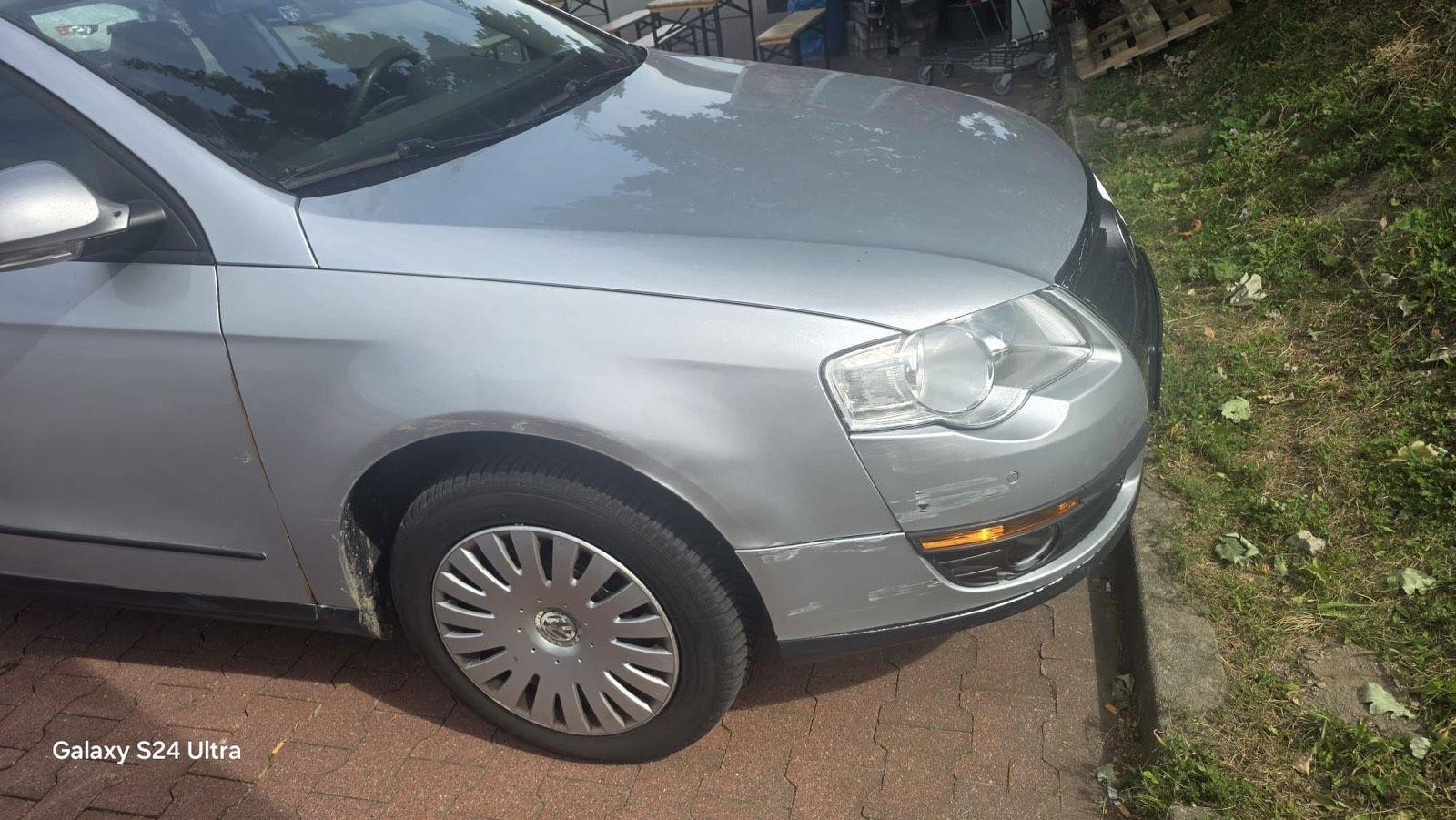 Volkswagen Passat 2011 — interior