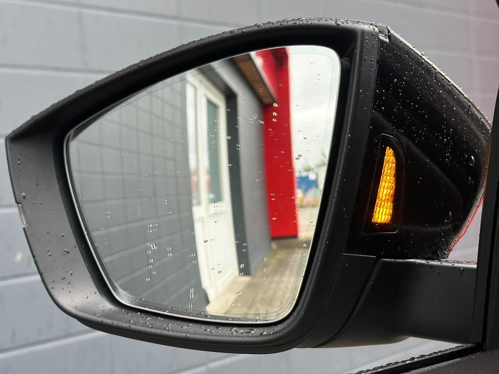 SKODA Karoq 1.5TSI SPORTLINE LED#AHK#PANO#TEMPO#PDC#FH - Image 23