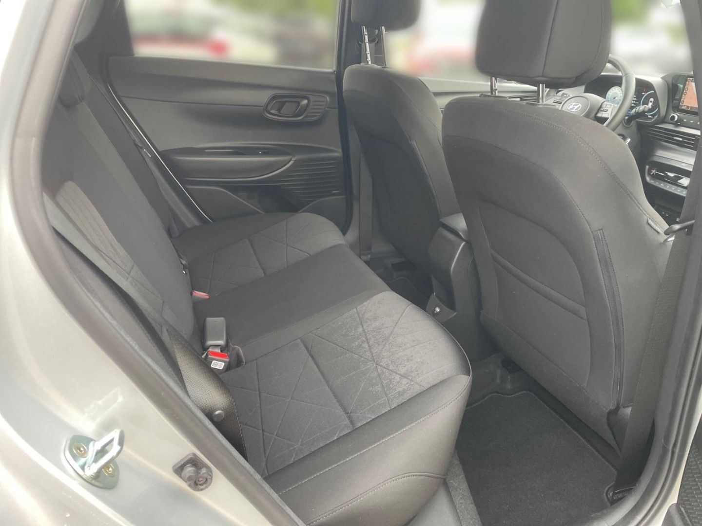 Fahrzeugabbildung Hyundai BAYON 1.0 T Connect & Go  Navigation Allwetter