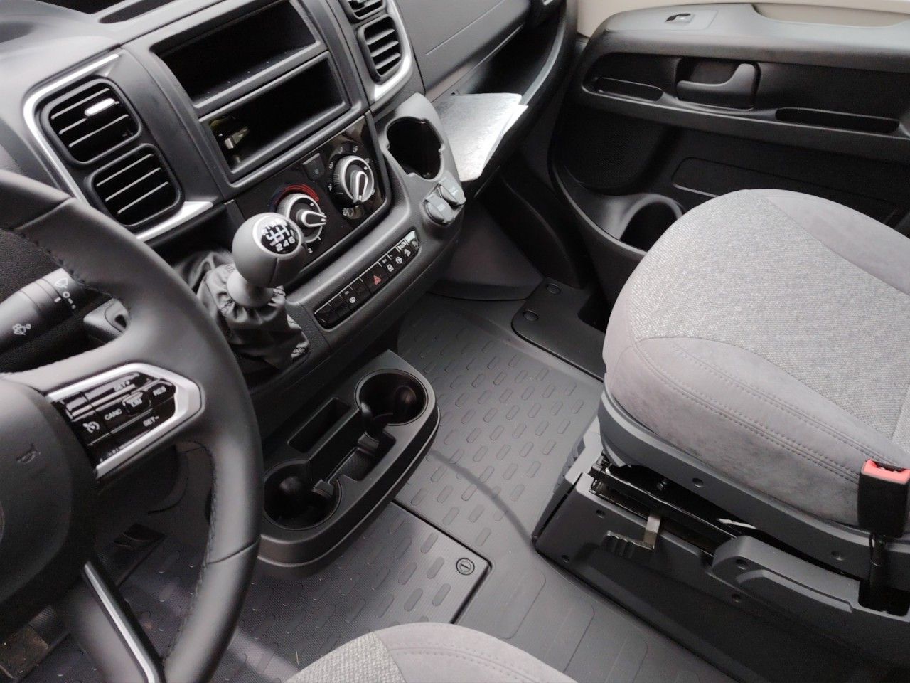 Fahrzeugabbildung Carado T 328 PRO+ Modelljahr 2026