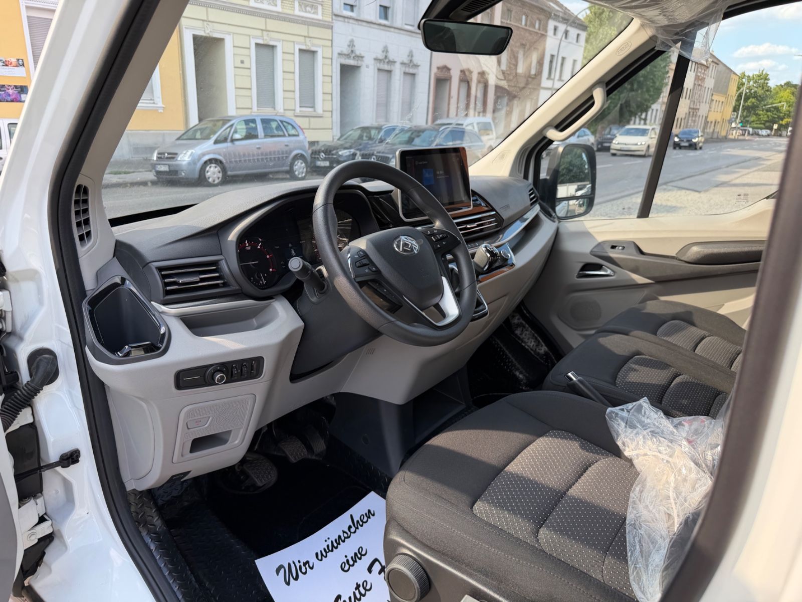 Fahrzeugabbildung Maxus DELIVER9 DREISEITENKIPPER L4 LUXURY LED NEUWAGEN