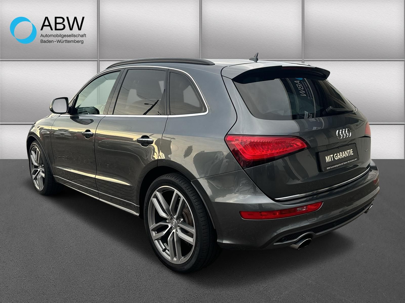 Fahrzeugabbildung Audi Q5 2.0 TFSI 165 kW quattro S line Selection B&O