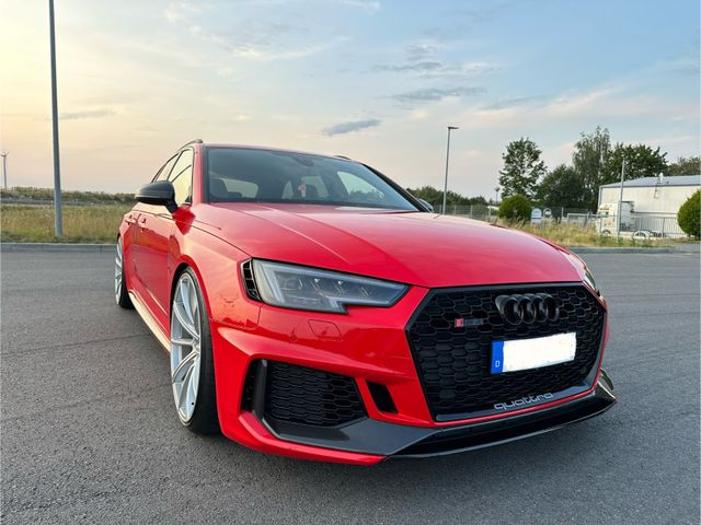 Audi RS4 2.9 TFSI KERAMIK CARBON B&O 21 GEWINDE 