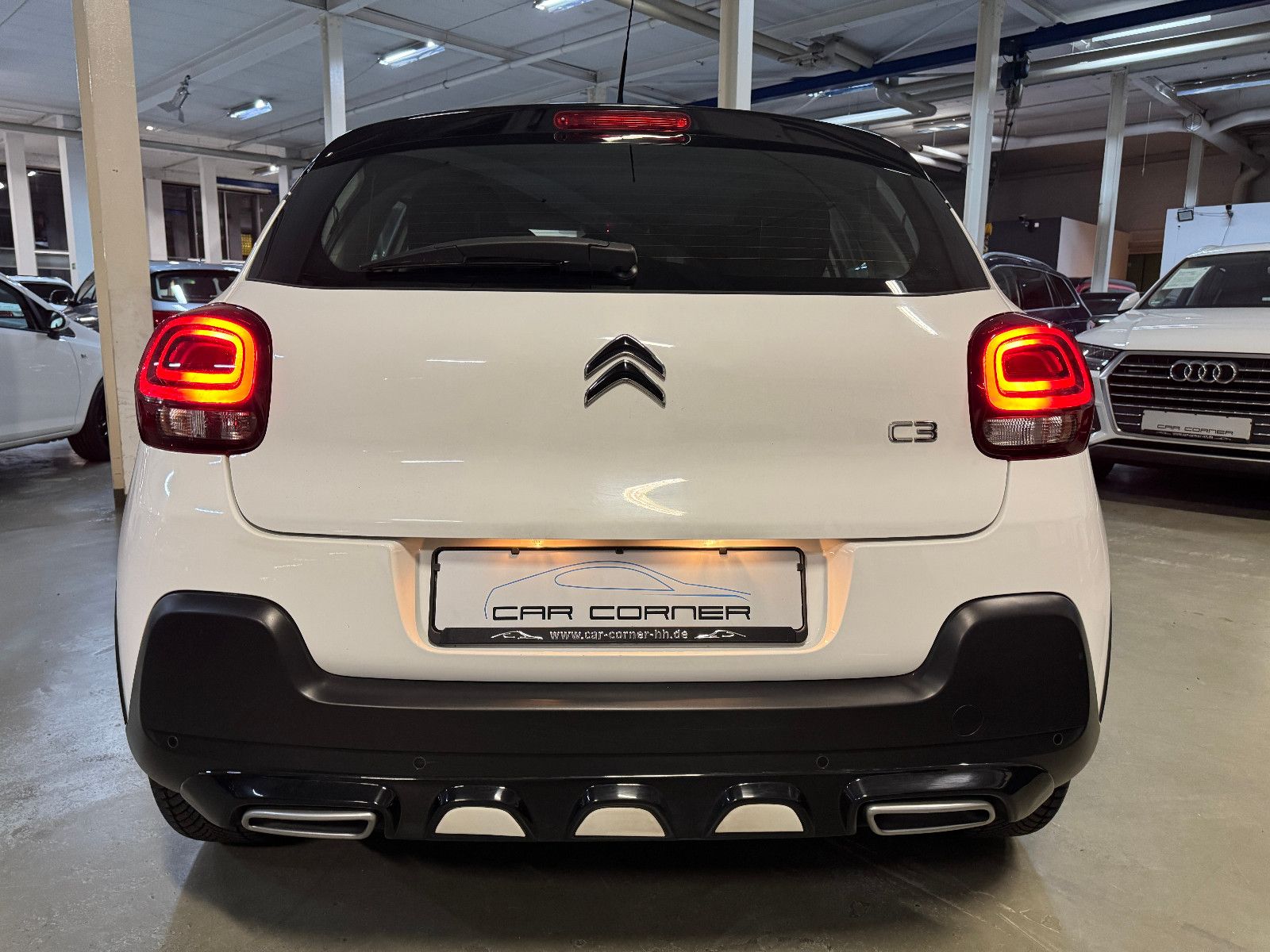 Fahrzeugabbildung Citroën C3 1.6 HDI FEEL COLOR STYLE PAKET NAVI LED VOLL