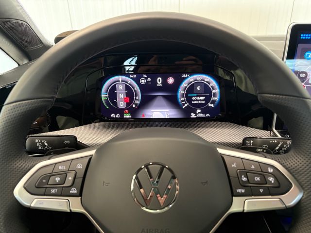 Golf VIII GTE 1.5 TSI eHybrid LED TRAVEL NAV