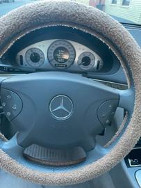 صورة 9 لـ 2007 Mercedes-BENZ E 280