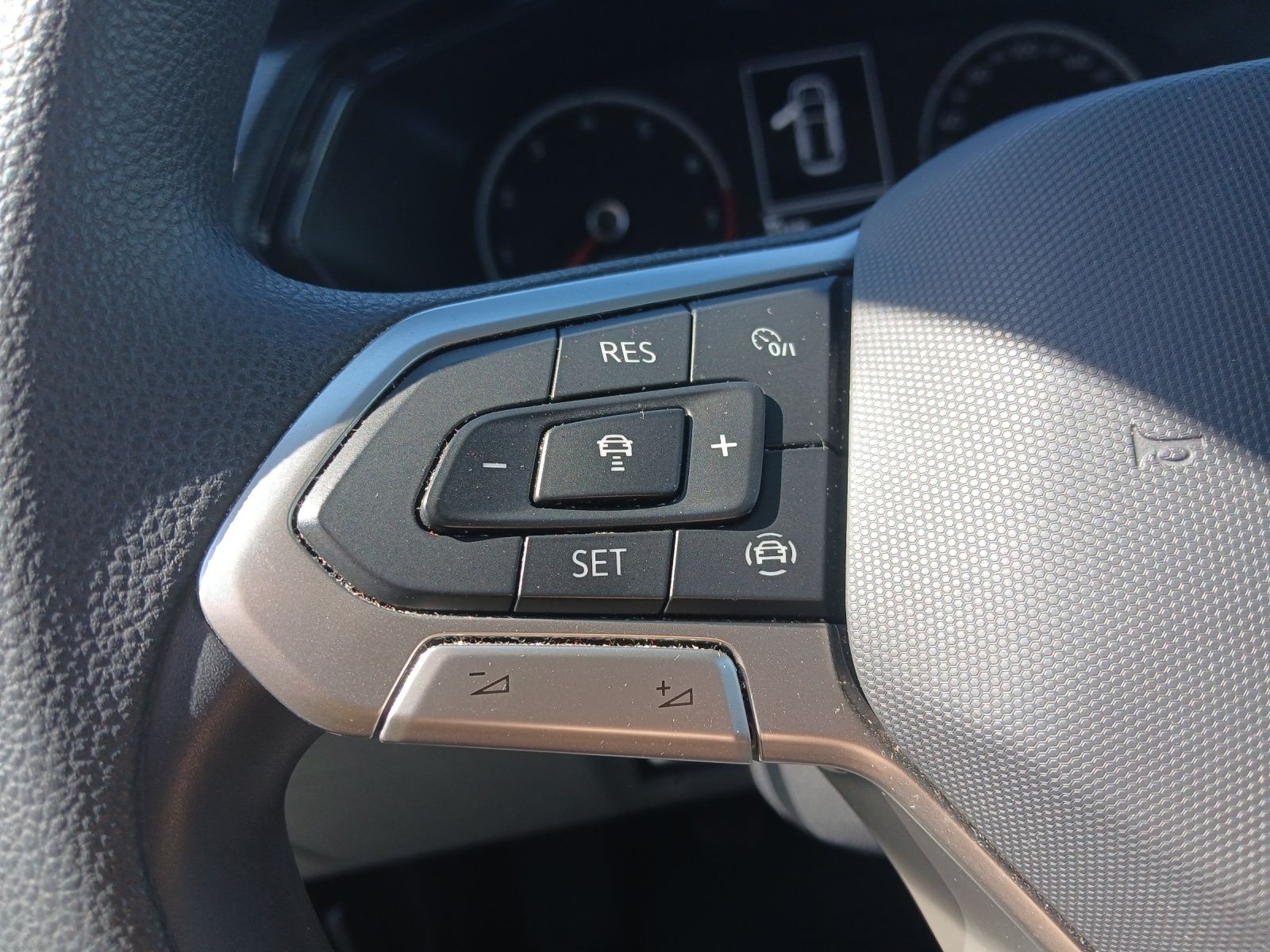 Fahrzeugabbildung Volkswagen T-Cross TSI Life LED