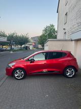 Renault Clio Limited ENERGY TCe 120 EDC Limited - Renault Clio: 12 Tce