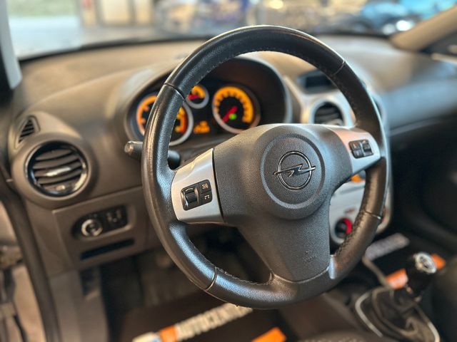 Opel Corsa D Satellite