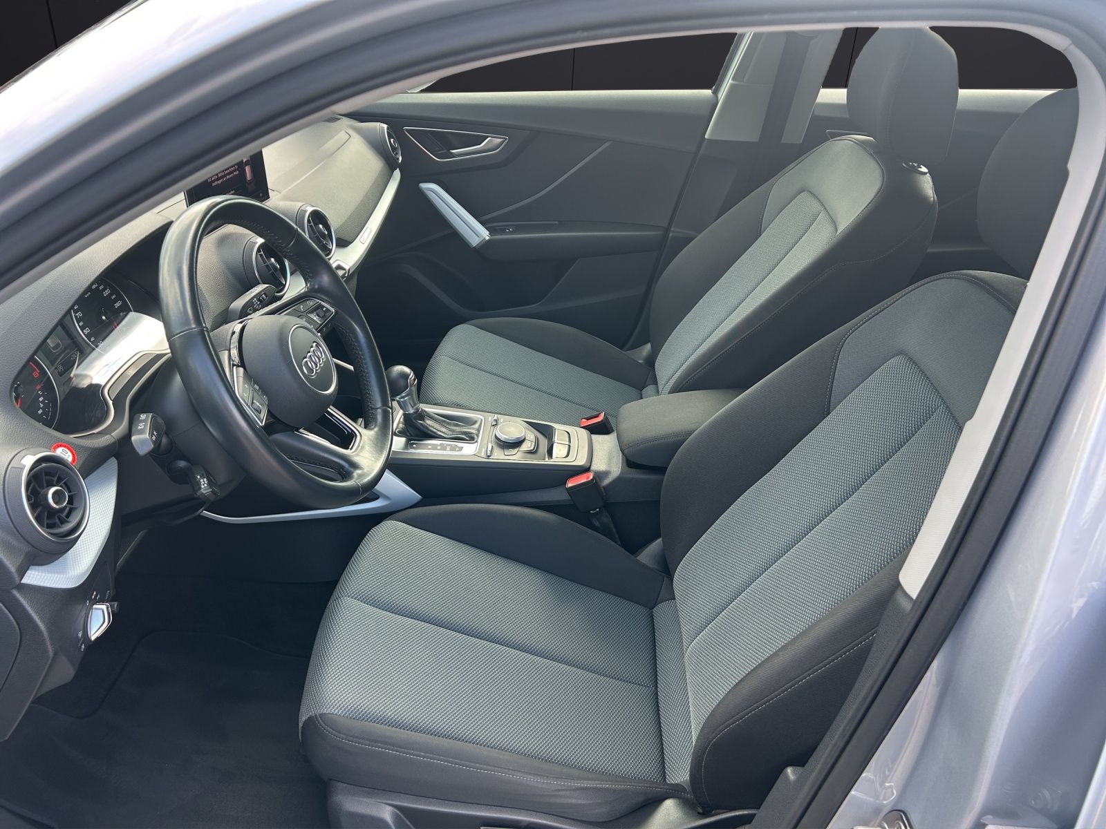Fahrzeugabbildung Audi Q2 35 TFSI design S tronic LED NAVI SHZ GRA