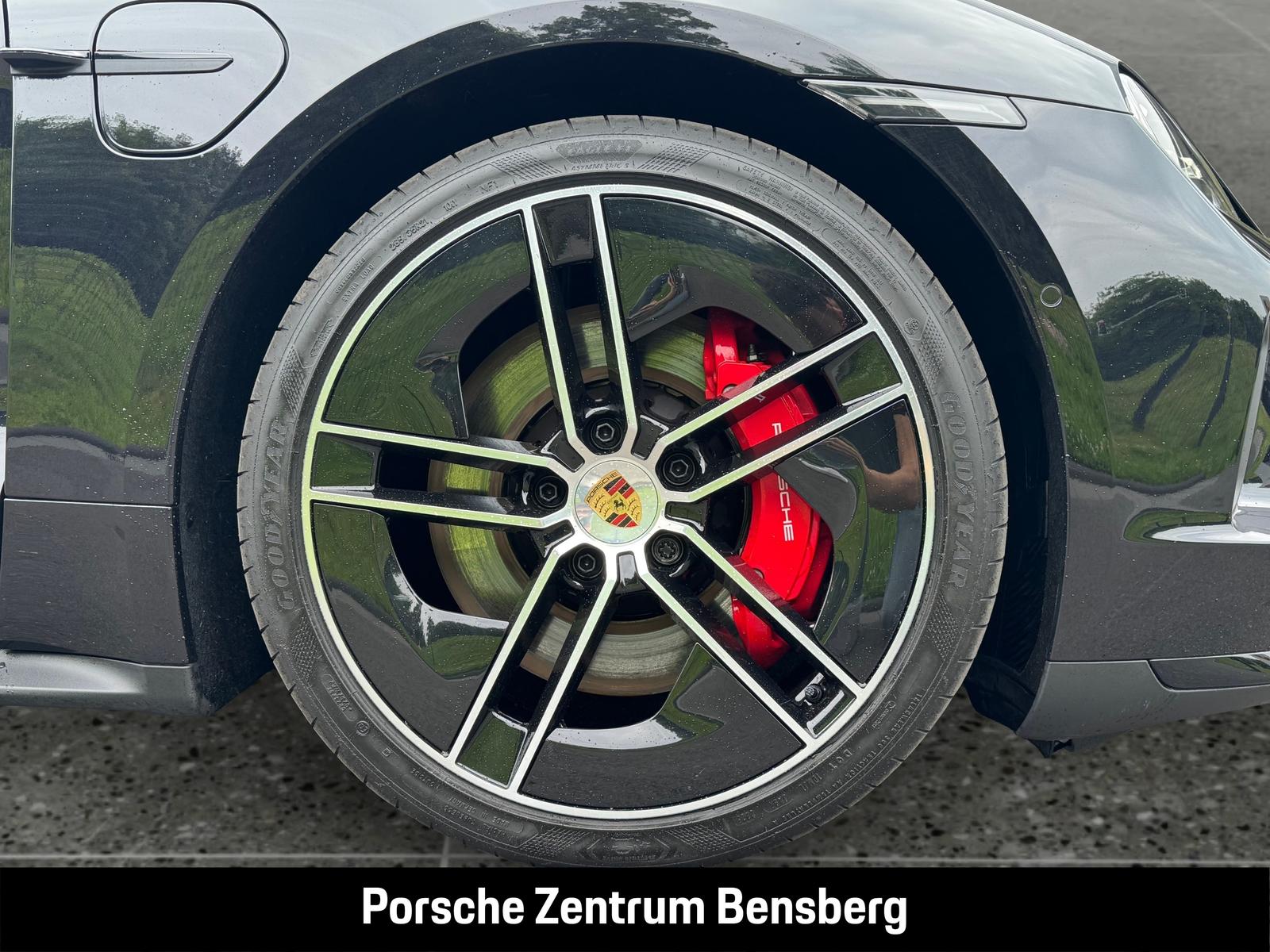 Porsche Taycan GTS